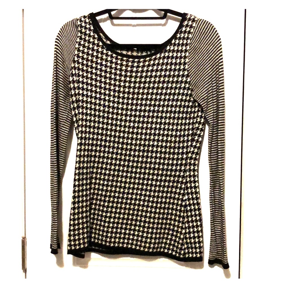 Express houndstooth sweater